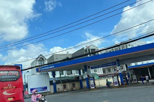 TP.HCM tăng cường kiểm tra, xử lý xe quá tải, đón trả khách sai quy định