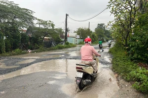 TP.HCM: Yêu cầu chấn chỉnh những đơn vị thi công làm hư hỏng mặt đường