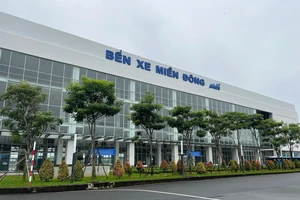 TP.HCM yêu cầu gỡ vướng nhiều vấn đề liên quan đến Bến xe Miền Đông mới
