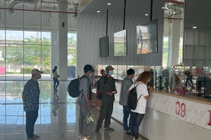 Mỗi ngày, bến xe Miền Đông mới có gần 1000 khách xuất bến