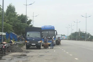 Cao tốc TP.HCM - Trung Lương khó mở rộng vì vướng quy định?