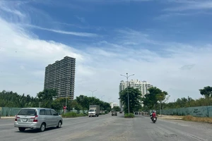 Chủ đầu tư dự án xây dựng đường 15B, quận 7 bị nhắc nhở