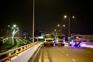 Từ 5-3, tất cả các phương tiện được lưu thông qua cầu Nguyễn Hữu Cảnh