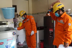 Điện tiêu thụ liên tiếp đạt đỉnh, ngành điện TP.HCM kêu gọi tiết kiệm 