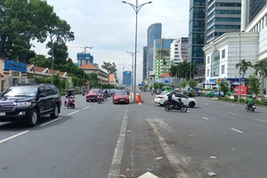 Mở lại nút giao Tôn Đức Thắng - Nguyễn Du để giảm kẹt xe