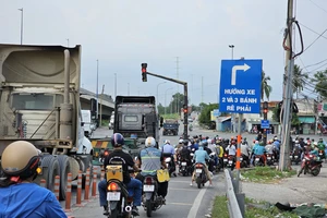 Phân luồng giao thông ở khu vực nút giao Mỹ Thủy, TP Thủ Đức