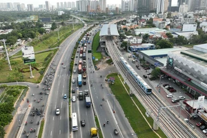 TP.HCM quyết định bổ sung hàng loạt tuyến buýt gom khách cho metro số 1