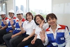 Metro số 1 chạy thử nghiệm từ ga ngầm tới ga trên cao