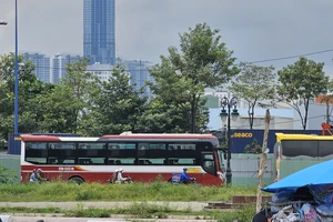 Hãng xe Thành Bưởi xin dời lịch kiểm tra do phải tiếp cơ quan điều tra