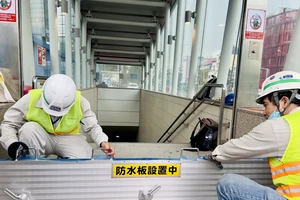 Ngăn nước tràn vào ga ngầm metro số 1 như thế nào?