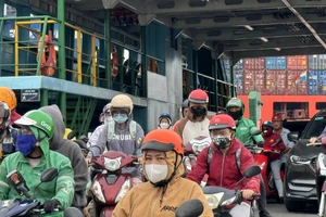 Người dân bắt đầu quay trở lại TP.HCM sau kỳ nghỉ Tết Dương lịch