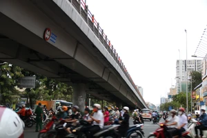 TP.HCM nỗ lực xóa điểm đen tai nạn tại cầu vượt Cộng Hòa - Hoàng Hoa Thám