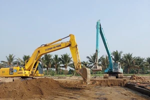 Nhập khẩu cát Campuchia về dự án vành đai 3, giá cao hơn 130.000/m3