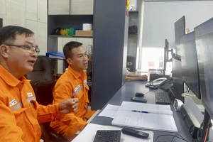 EVNHCMC sôi động làm việc ngày đầu năm mới