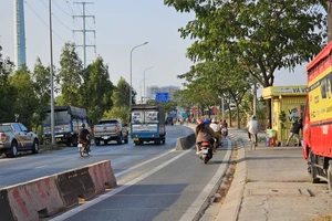 Đường Võ Chí Công, TP Thủ Đức nhiều đoạn mất 'con lươn'