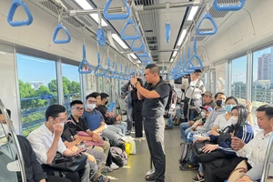 Ngày đầu metro số 1 đã phục vụ 150.000 lượt hành khách