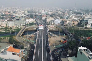 Cầu Tân Kỳ Tân Quý thông xe: Giao thông cửa ngõ phía Tây TP rộng mở