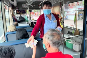 TP.HCM: Ai được miễn phí khi đi xe buýt?