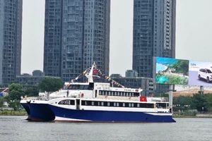 Xe buýt nào kết nối với tàu cao tốc TP.HCM - Côn Đảo?