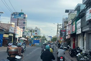 Nhiều tài xế bị xử phạt vì đi vào đường cấm ở Kha Vạn Cân, TP Thủ Đức