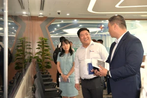 EVNHCMC đảm bảo cấp điện liên tục, điện ổn định cho nhà máy của Intel 