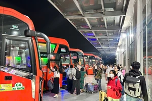 TP.HCM lên kế hoạch đưa người dân về quê ăn Tết an toàn