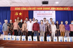 SAWACO hỗ trợ 200 người dân phẫu thuật mắt miễn phí