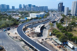Ngày 1-5, thông xe nhánh cầu quan trọng của nút giao An Phú, phương tiện đi lại thế nào?