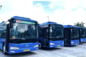 TP.HCM: Tuyến xe buýt số 57 chính thức chuyển sang sử dụng xe điện