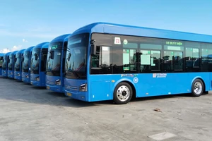 TP.HCM đưa xe buýt điện mới vào hoạt động trên 3 tuyến 73, 102 và 151