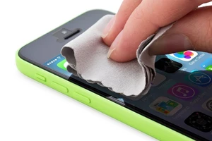 Làm sạch smartphone sao cho thiết bị không bị hỏng