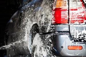 Vì sao với ô tô tự lái, rửa xe là “ác mộng“?