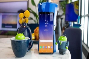 Smartphone Samsung sẽ bị sụt giá bán
