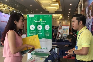 Mình tự hào là 'gái đẹp', sao Facebook không tới?