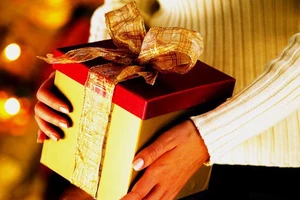 Bộ Công Thương yêu cầu không tặng quà cấp trên dịp Tết