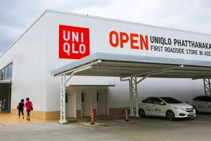 Cửa hàng đầu tiên của Uniqlo tại Thái Lan