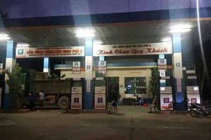 Cửa hàng xăng Nghi Phú 2 ở Nghệ An “quên” giảm giá theo quy định 