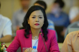 Bà Trần Uyên Phương, Phó Tổng Giám đốc Tập đoàn Tân Hiệp Phát cho biết, tất cả các thế hệ phải thay đổi tư duy- Ảnh: C.L