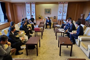 Quang cảnh buổi làm việc