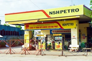 Bài học đắt từ chuyện giá xăng phải… nghỉ Tết