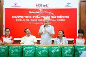 HDBank: 20 năm bền bỉ mang ánh sáng đến bệnh nhân có hoàn cảnh khó khăn 
