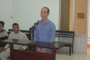 Trách bạn tù tiếp đón không chu đáo và cái kết