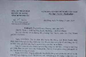 Một thẩm phán và thư ký bị xem xét kiểm điểm