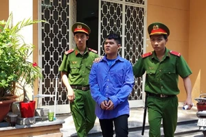 Hiếp dâm cháu bé 6 tuổi bị phạt 20 năm tù