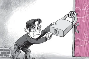 Tài xế công ty đứng ngoài cửa sổ, trộm gần 40 triệu đồng