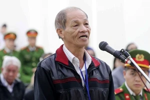 'Không làm, không thể tồn tại ở cái ghế đó được'