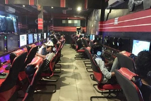 Chủ quán net cho khách xem phim đồi trụy bị phạt tới 10 triệu