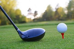 Cấm lợi dụng kinh doanh sân gôn để đánh bạc