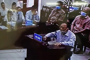 Điều đặc biệt trong phiên xử cựu thứ trưởng Nguyễn Văn Hiến