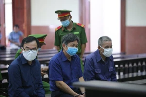 Lý do tòa chấp nhận cho ông Nguyễn Hữu Tín vắng mặt